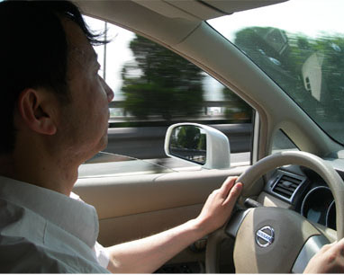 驅(qū)車(chē)萬(wàn)里行?拍攝新廣告